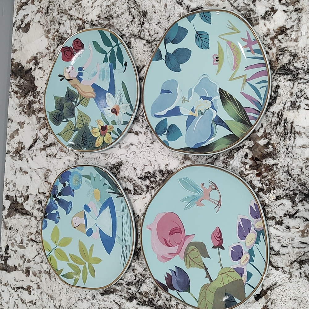 Disney Alice in Wonderland 70th Anniversary plate set of 4